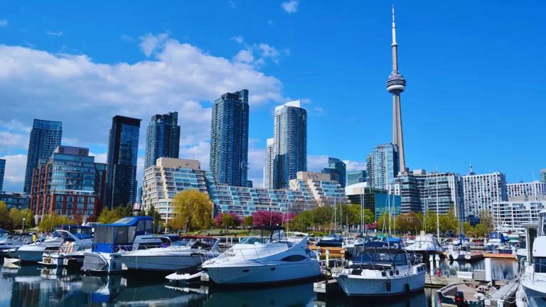 How to Start a Real Estate Career